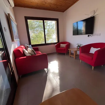 House On A Hill With Stunning Views Near Troodos Silikou