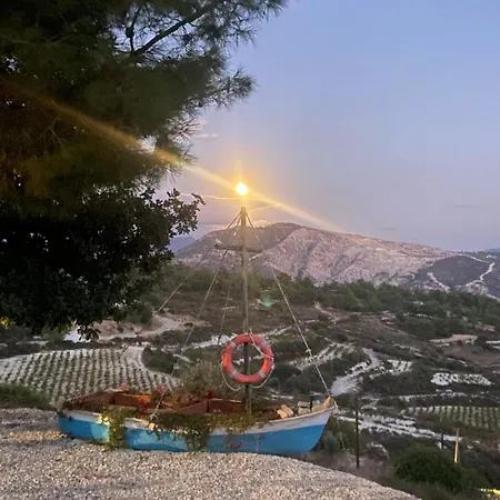 Prázdninový dům House On A Hill With Stunning Views Near Troodos *