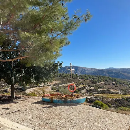 House On A Hill With Stunning Views Near Troodos Dom wakacyjny *