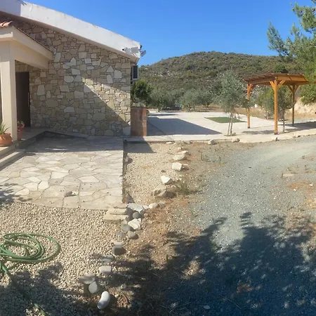 Dom wakacyjny House On A Hill With Stunning Views Near Troodos