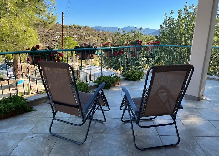 Hébergement de vacances House On A Hill With Stunning Views Near Troodos *